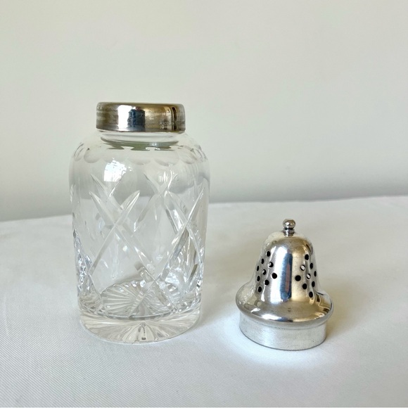 Stuart Crystal Sugar Shaker - Picture 2 of 4